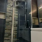 דירה T1 Bis Cosy Et Spacieux - Wifi - Parking Gratuit אנז'ה