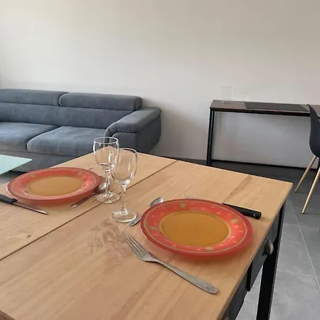 T1 Bis Cosy Et Spacieux - Wifi - Parking Gratuit *